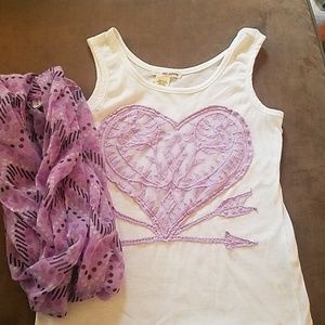 EUC white tank with purple lace heart & scarf, med